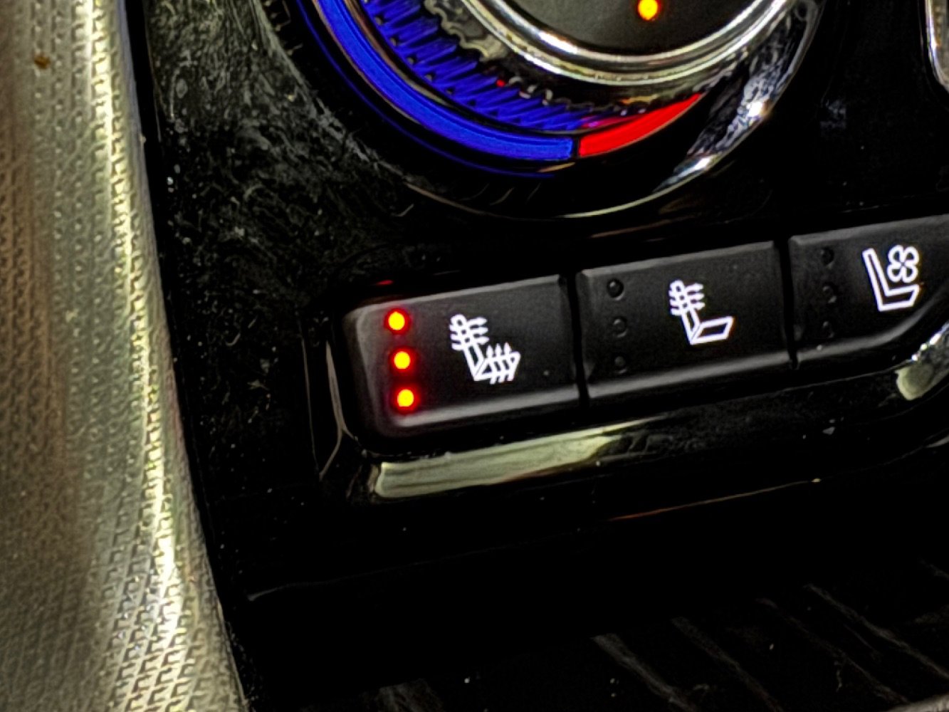 Used 2022 GMC Yukon Denali image 35