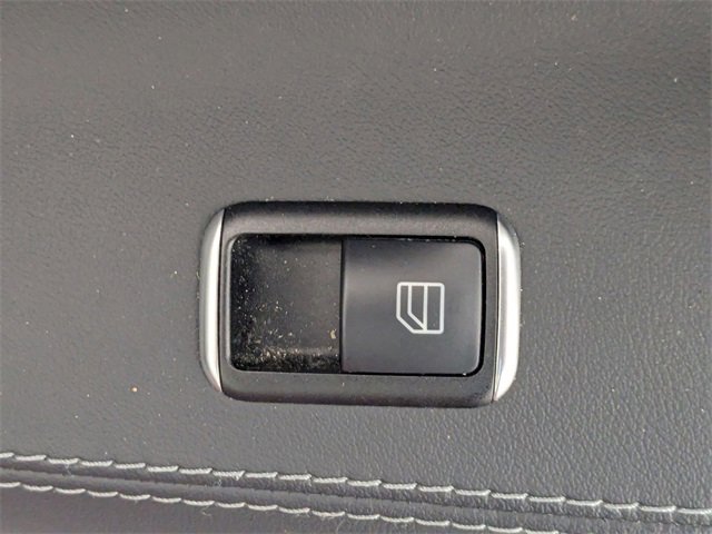 Used 2015 Tesla Model S 85D image 30