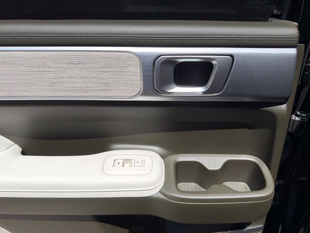 New 2025 Hyundai Santa Fe Calligraphy FWD image 30