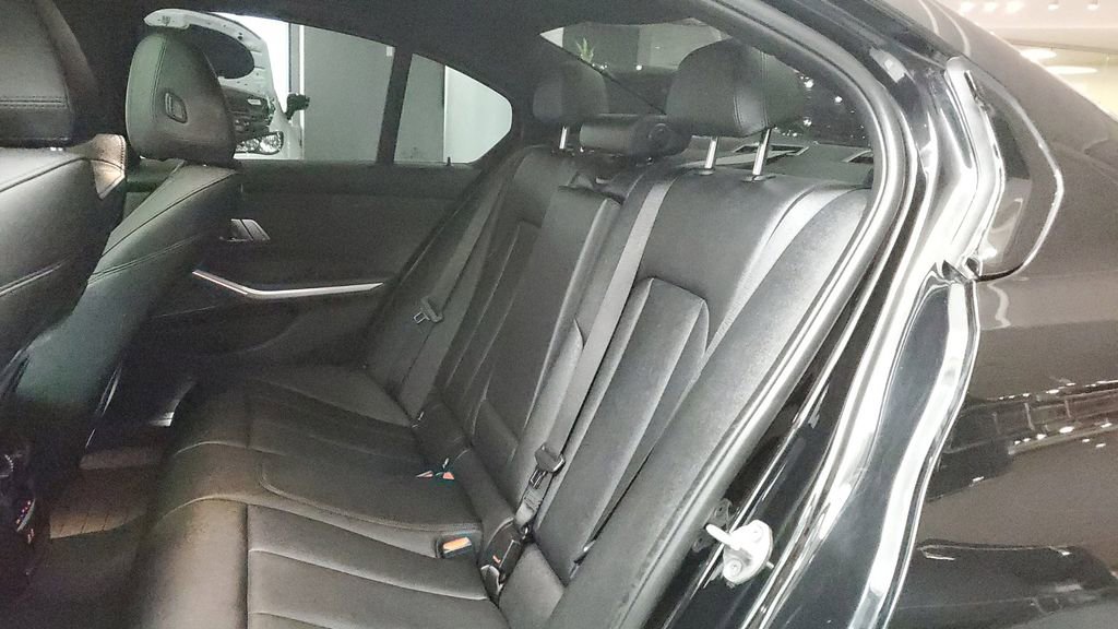 Used 2021 BMW M340i xDrive w/ Premium Package image 13