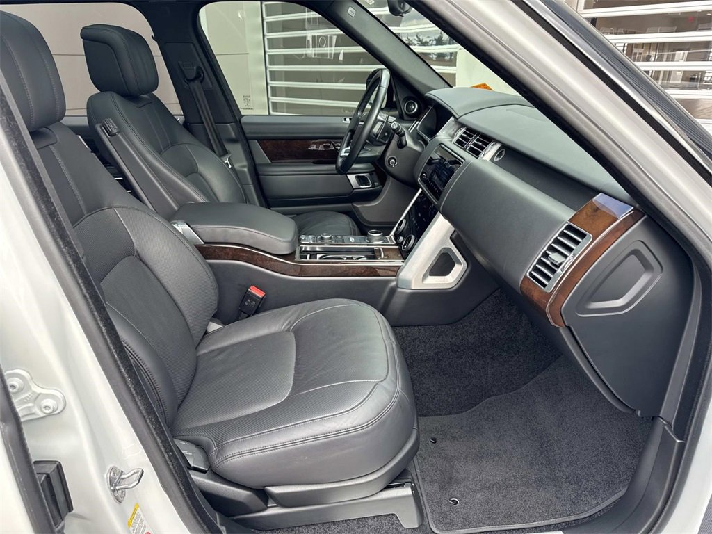 Used 2021 Land Rover Range Rover Westminster Edition image 10