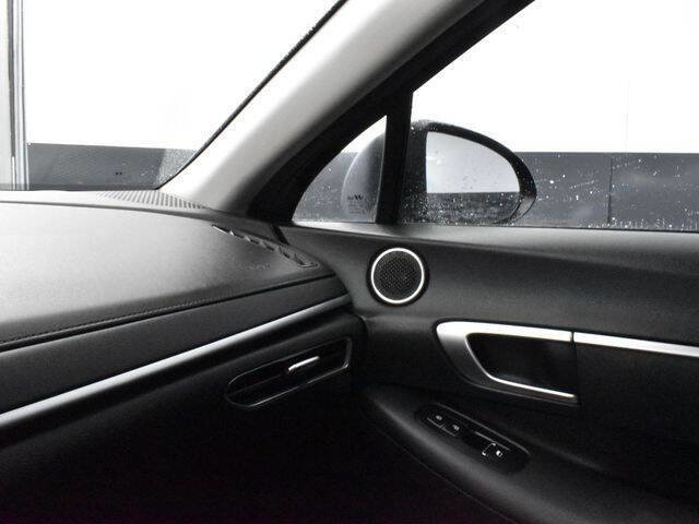 Used 2021 Hyundai Sonata SE image 13