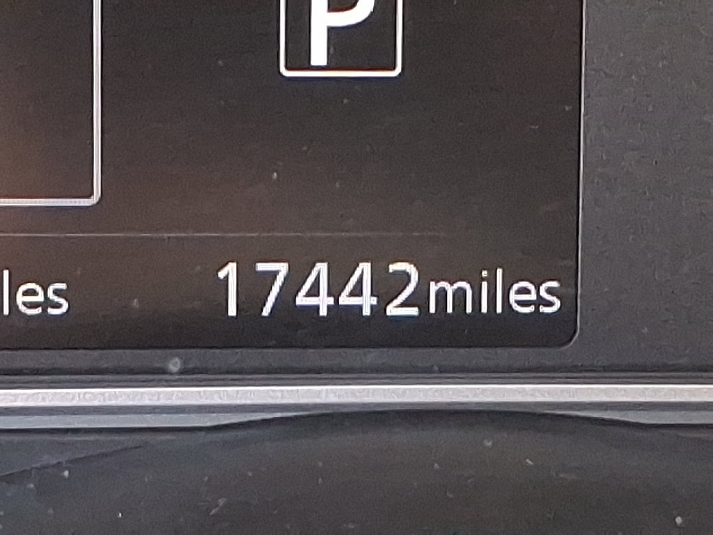 Used 2021 Nissan Versa SR w/ Convenience Package FWD image 18