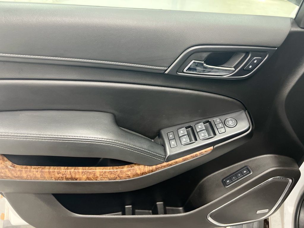 Used 2019 Chevrolet Tahoe Premier AWD/4WD image 22