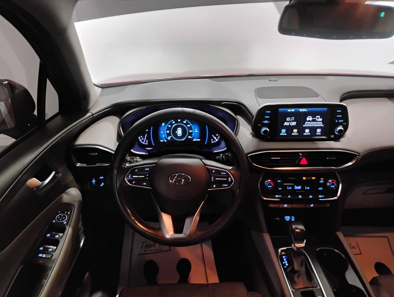 Used 2019 Hyundai Santa Fe SEL FWD image 17
