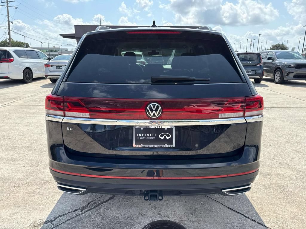 Used 2025 Volkswagen Atlas SE FWD image 6