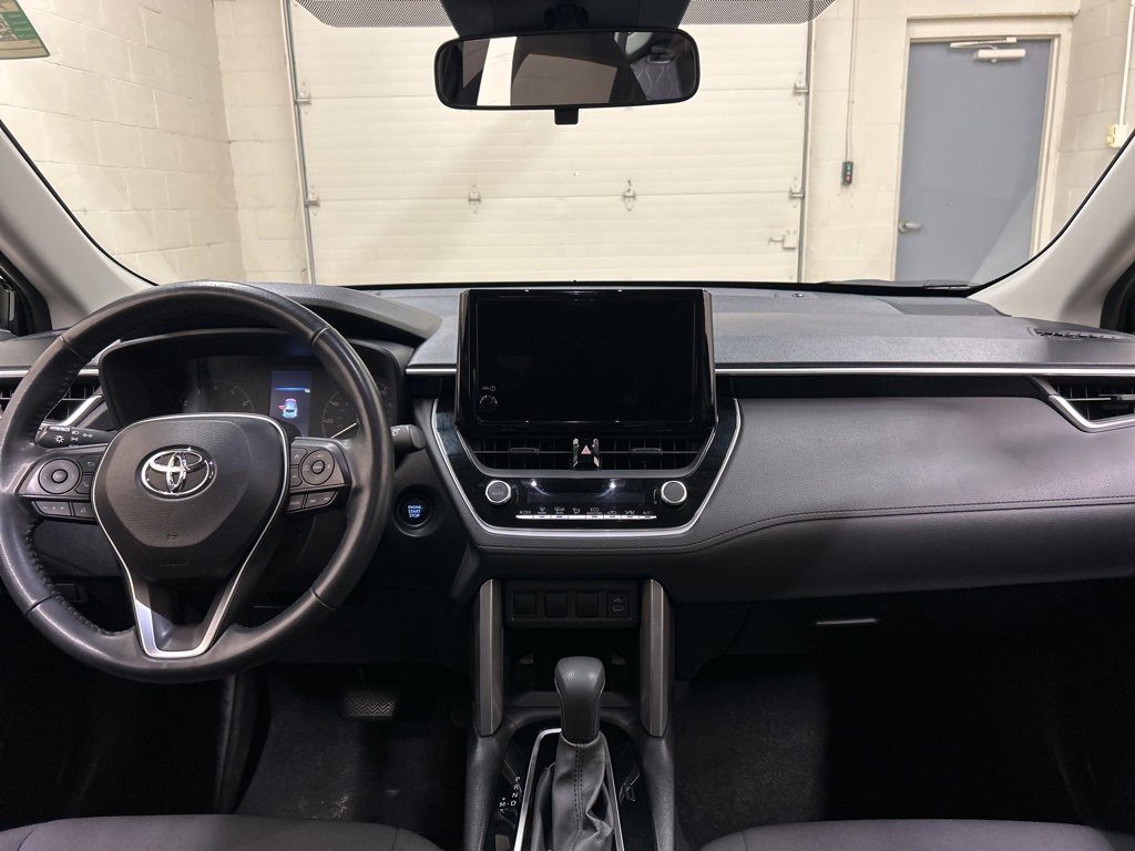 Used 2024 Toyota Corolla Cross LE image 17