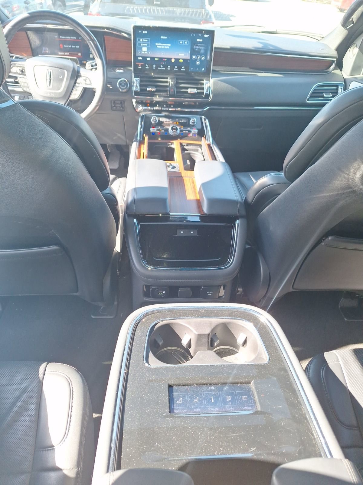 Used 2023 Lincoln Navigator Reserve image 19