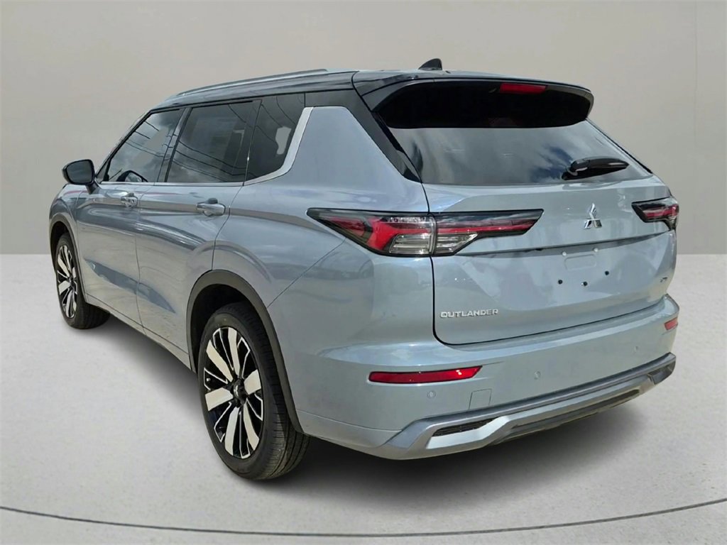New 2025 Mitsubishi Outlander SEL image 4