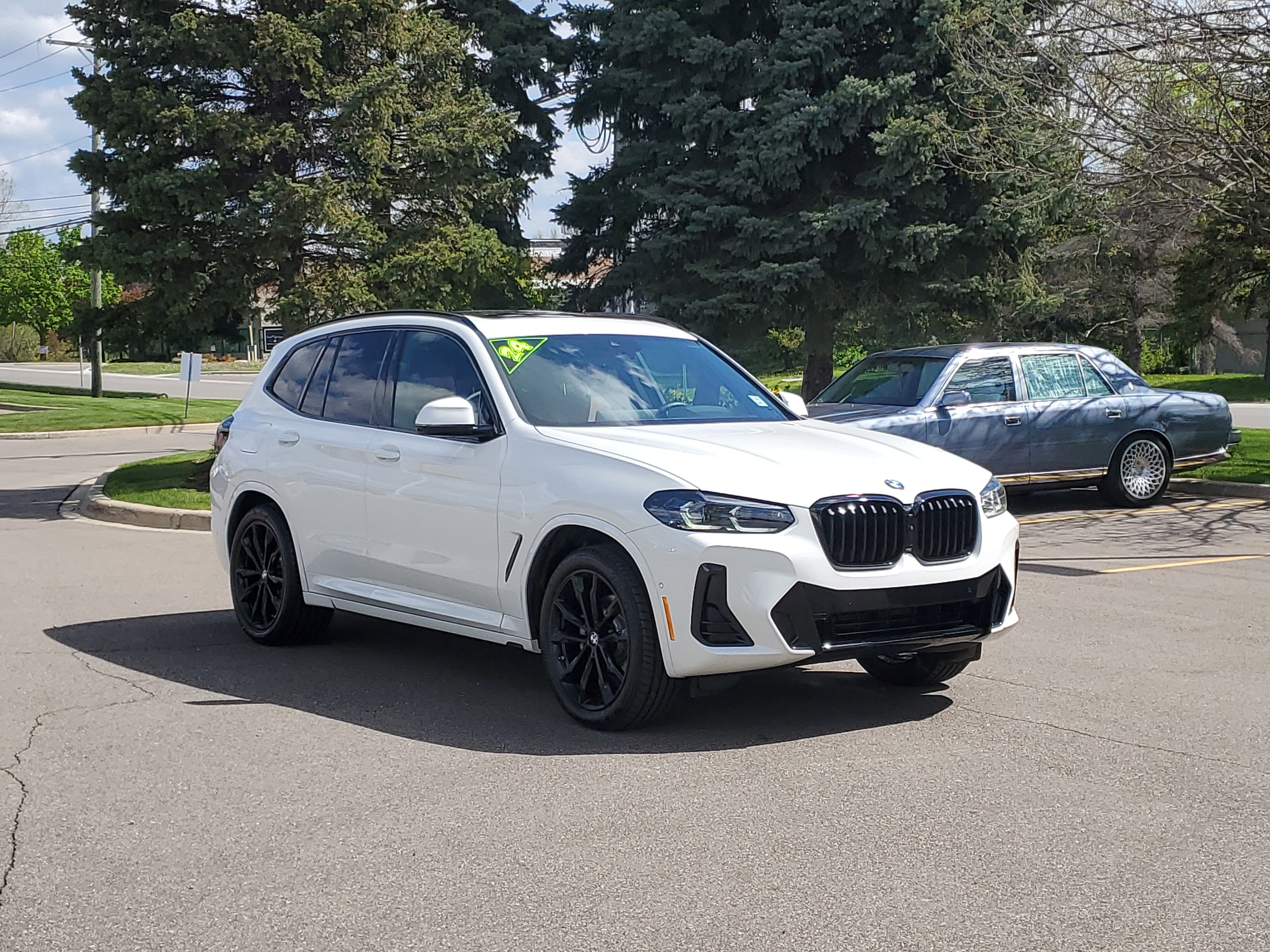 Certified 2024 BMW X3 xDrive30i w/ Premium Package AWD/4WD image 4