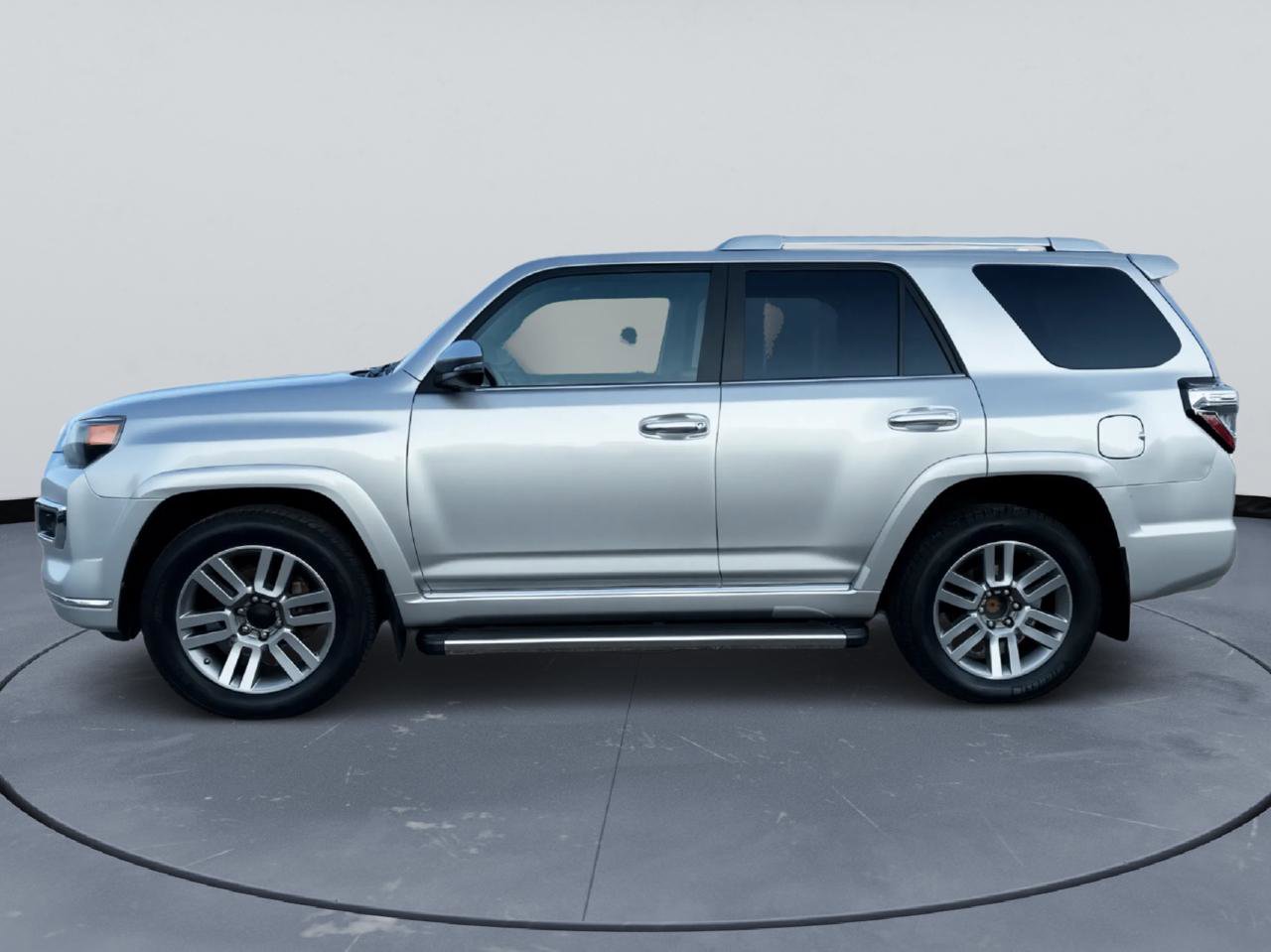Used 2015 Toyota 4Runner Limited image 5
