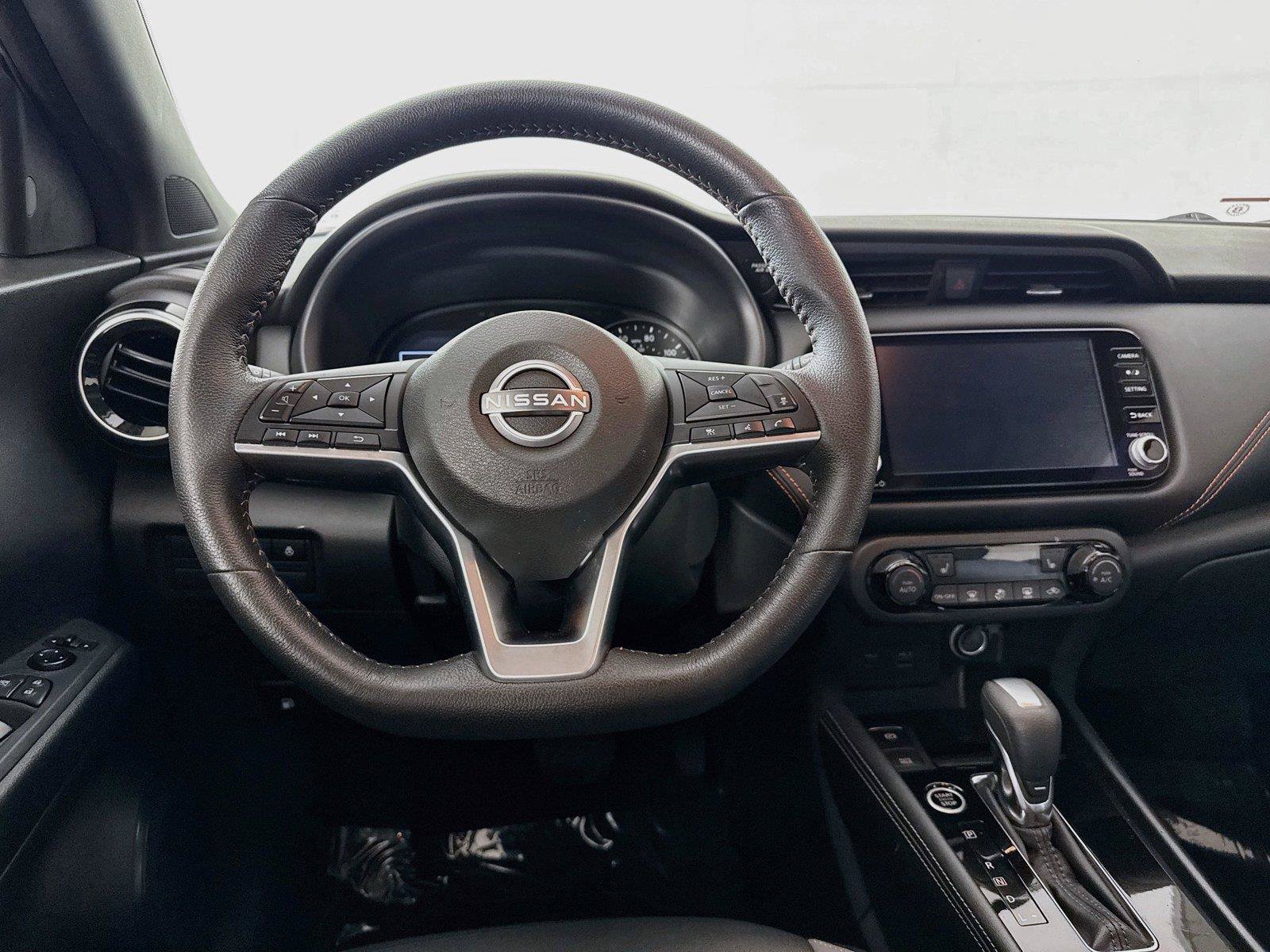 Used 2023 Nissan Kicks SR w/ SR Premium Package FWD image 28