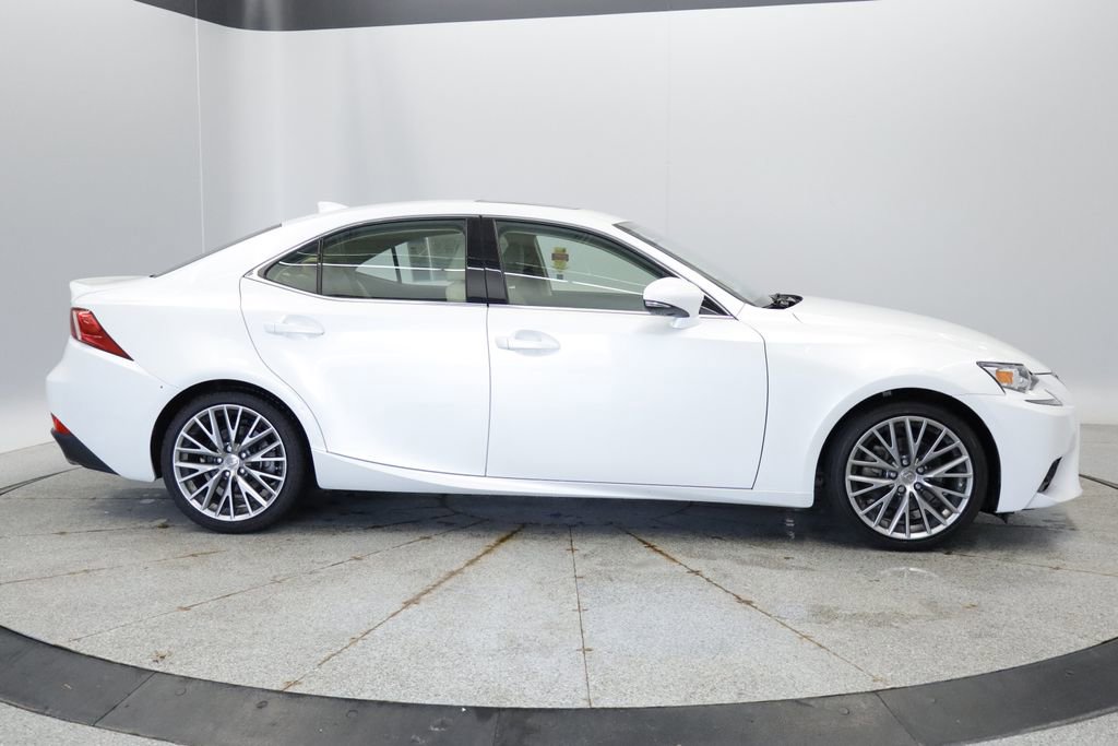 Used 2015 Lexus IS 250 RWD image 7