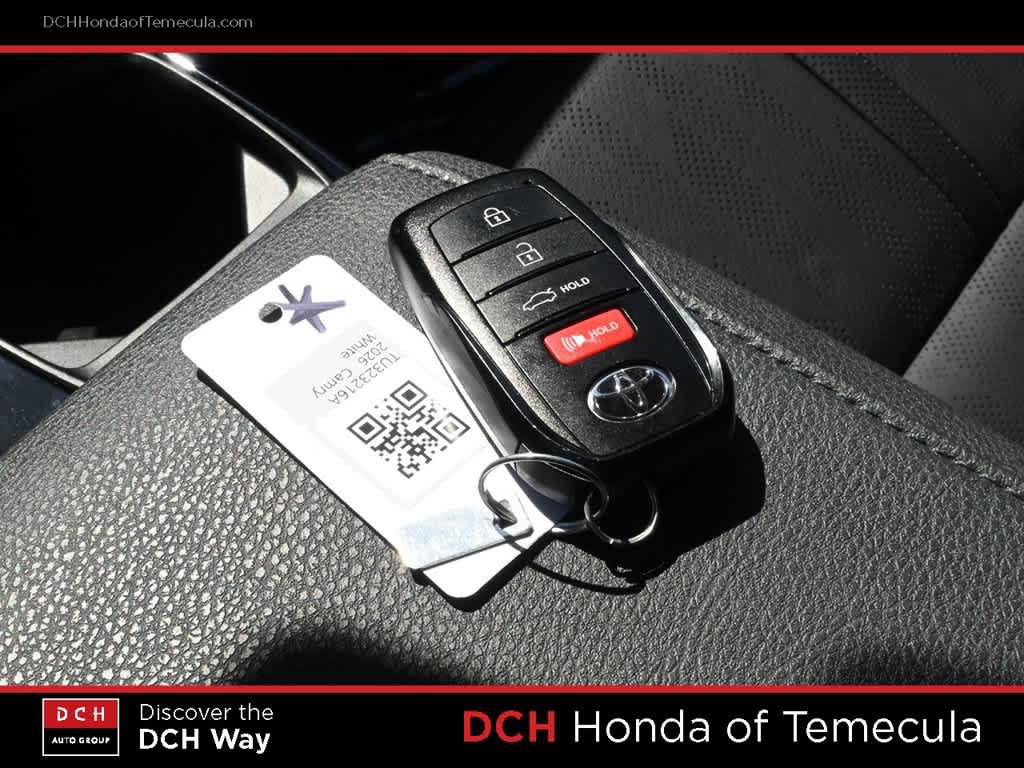 Used 2026 Toyota Camry XSE FWD image 15