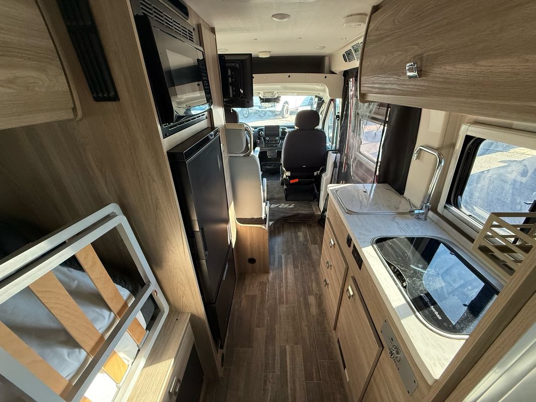 Used 2022 RAM ProMaster 3500 w/ Premium Convenience Group FWD image 39