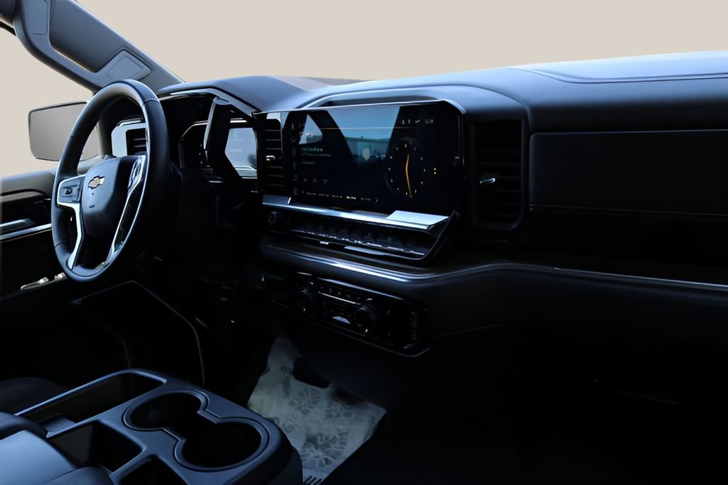Used 2025 Chevrolet Silverado 1500 LT image 16