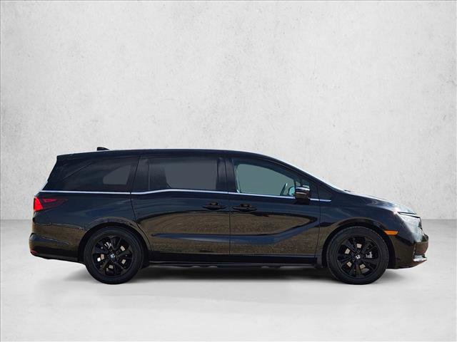 Used 2023 Honda Odyssey Sport image 4