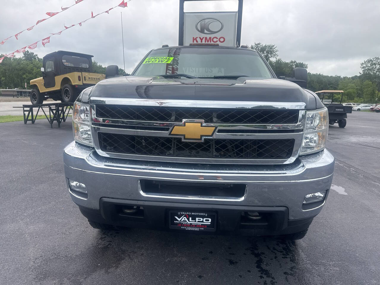 Used 2012 Chevrolet Silverado 2500 LT w/ Interior Plus Package AWD/4WD image 6