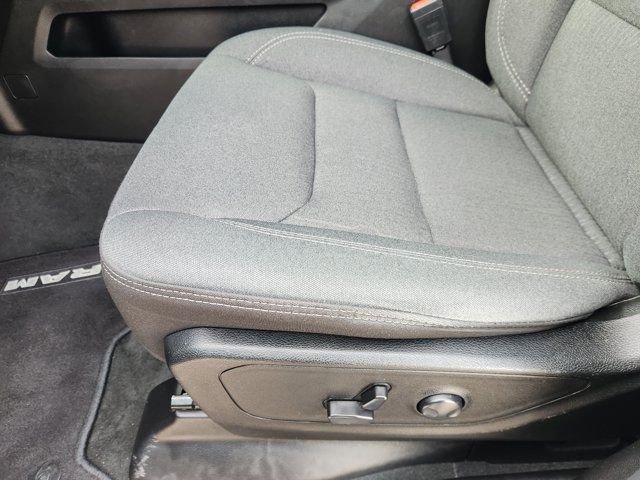 Used 2024 RAM 1500 Lone Star image 27