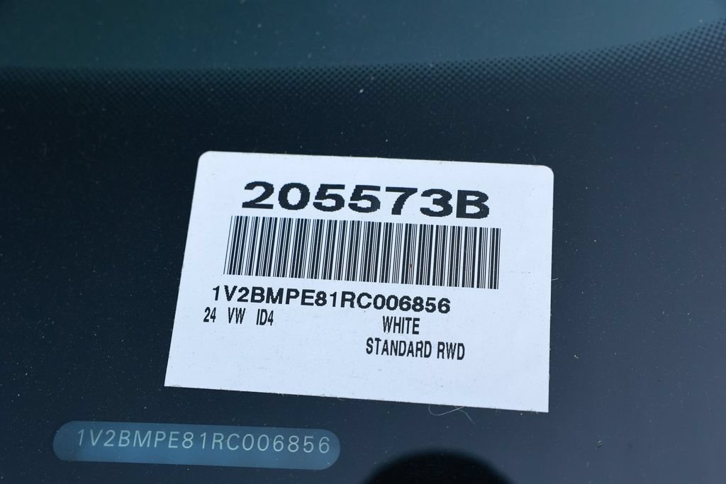 Used 2024 Volkswagen ID.4 2WD image 39