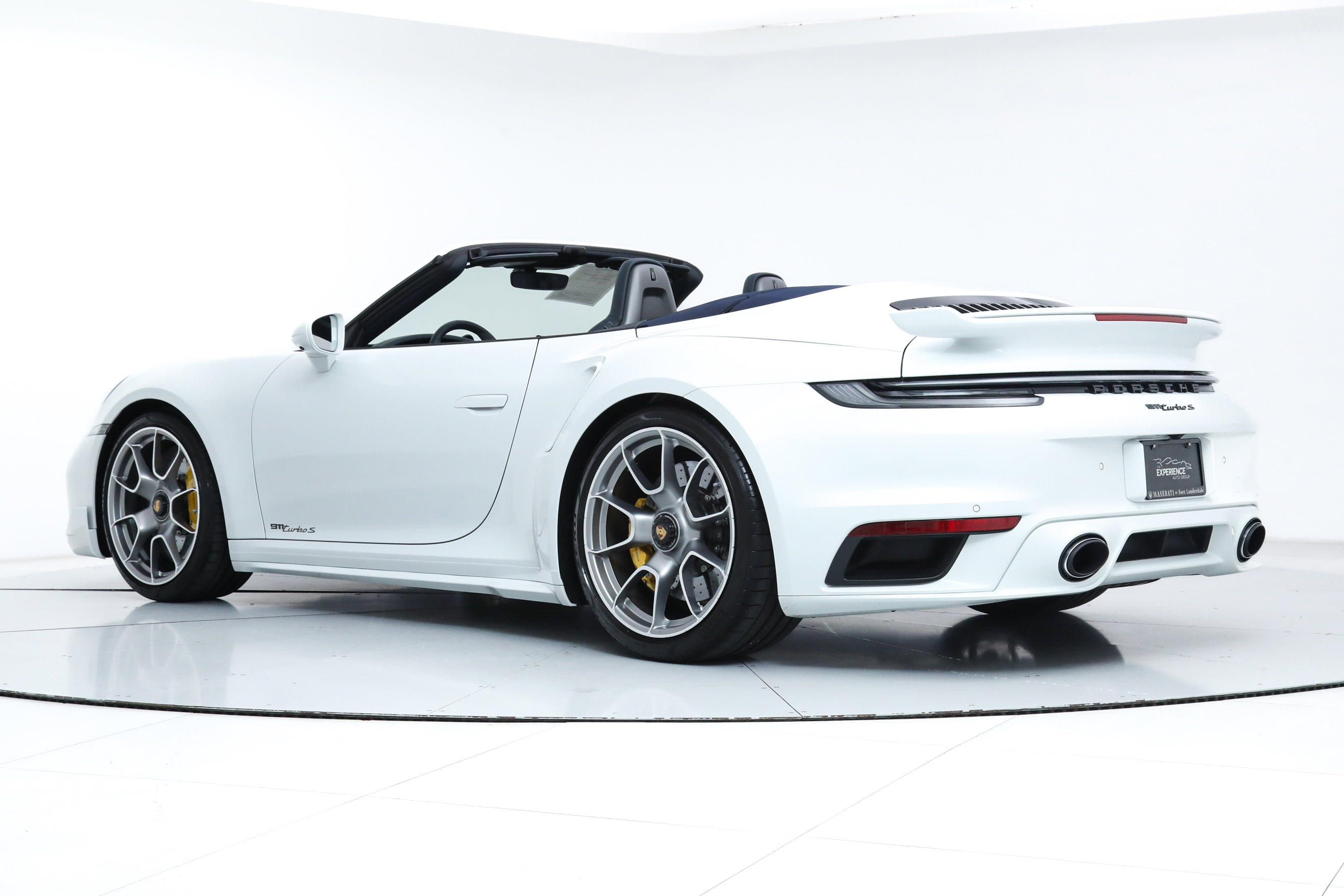 Used 2025 Porsche 911 Turbo S image 4