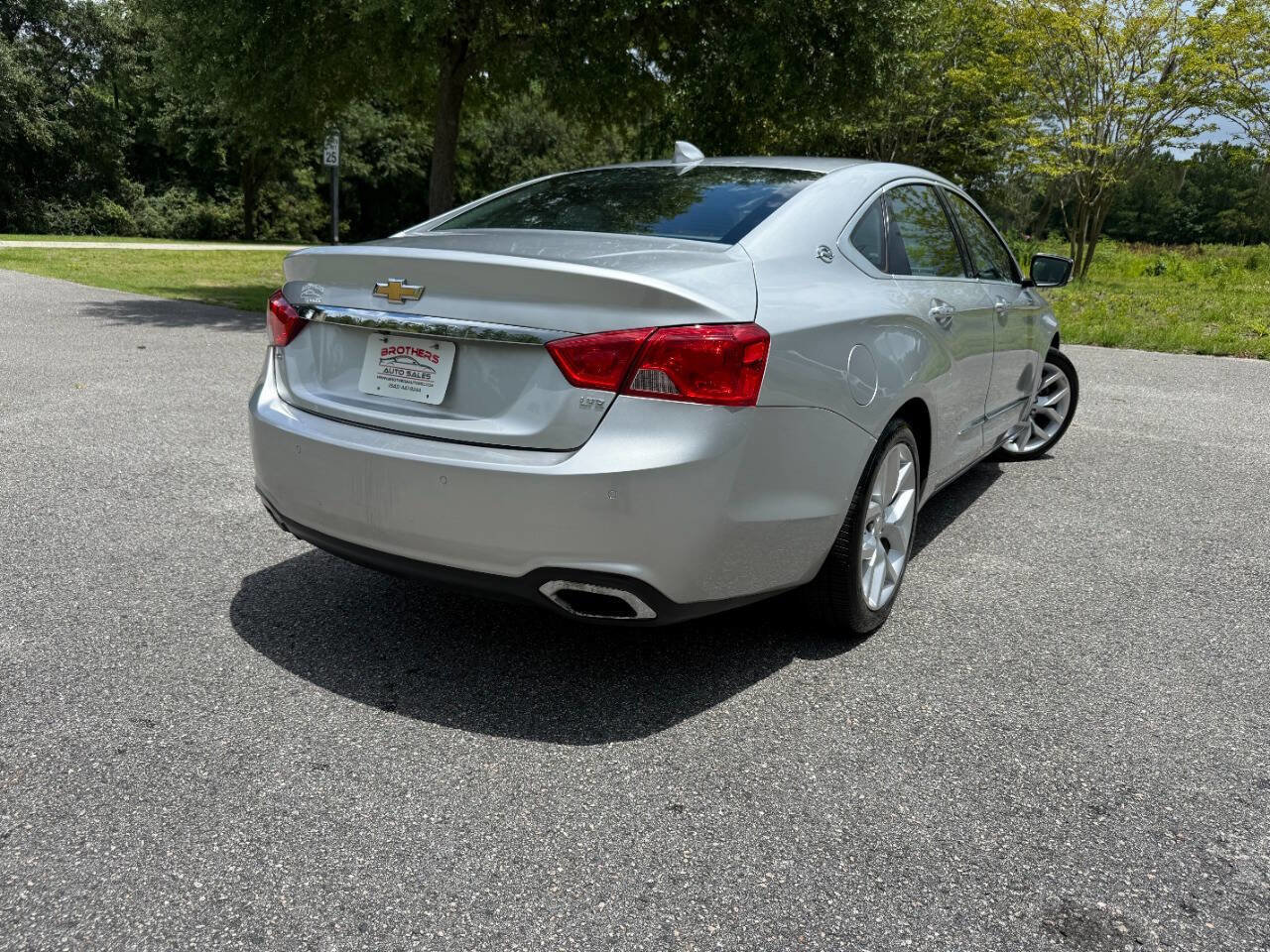 Used 2015 Chevrolet Impala LTZ FWD image 35