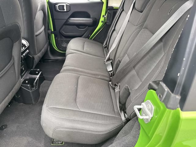 Used 2019 Jeep Wrangler Unlimited Sahara AWD/4WD image 16