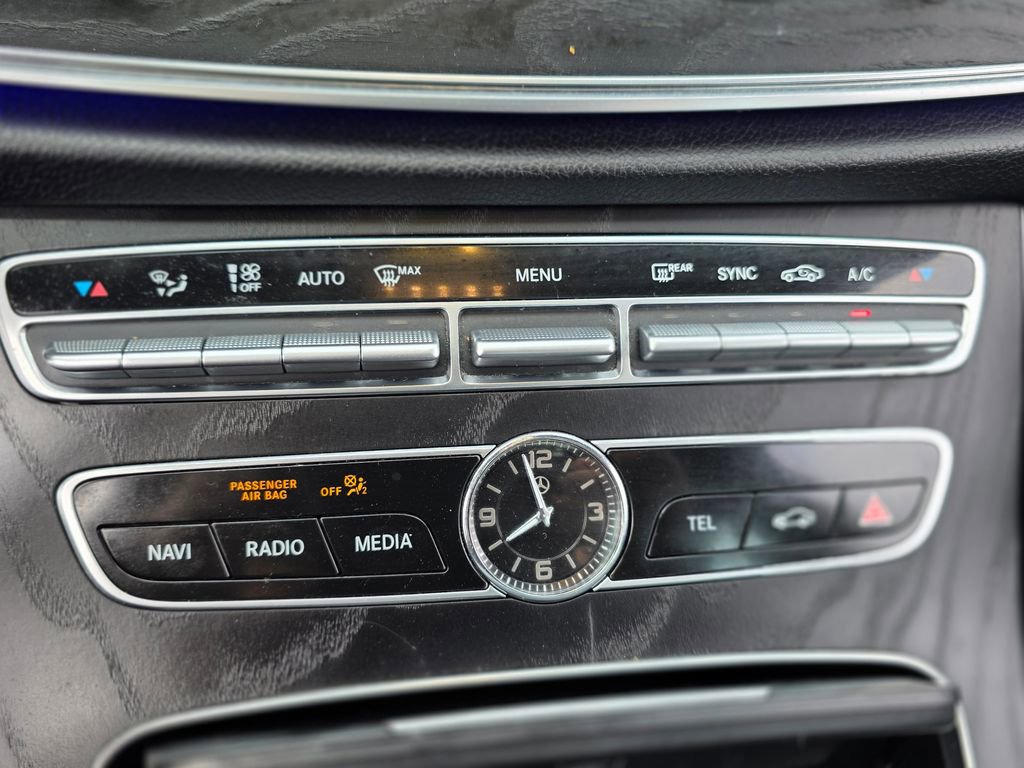 Used 2020 Mercedes-Benz E 350 Sedan image 31