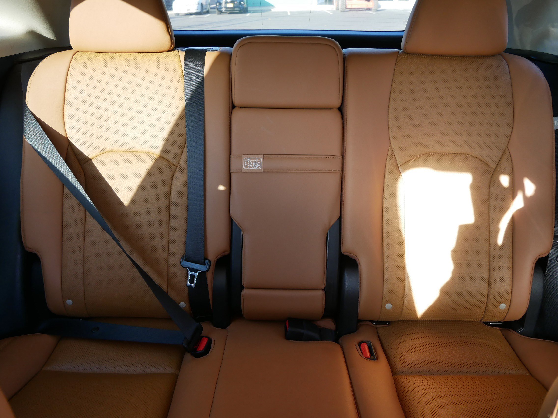 Used 2022 Lexus RX 450h AWD w/ Premium Package image 13