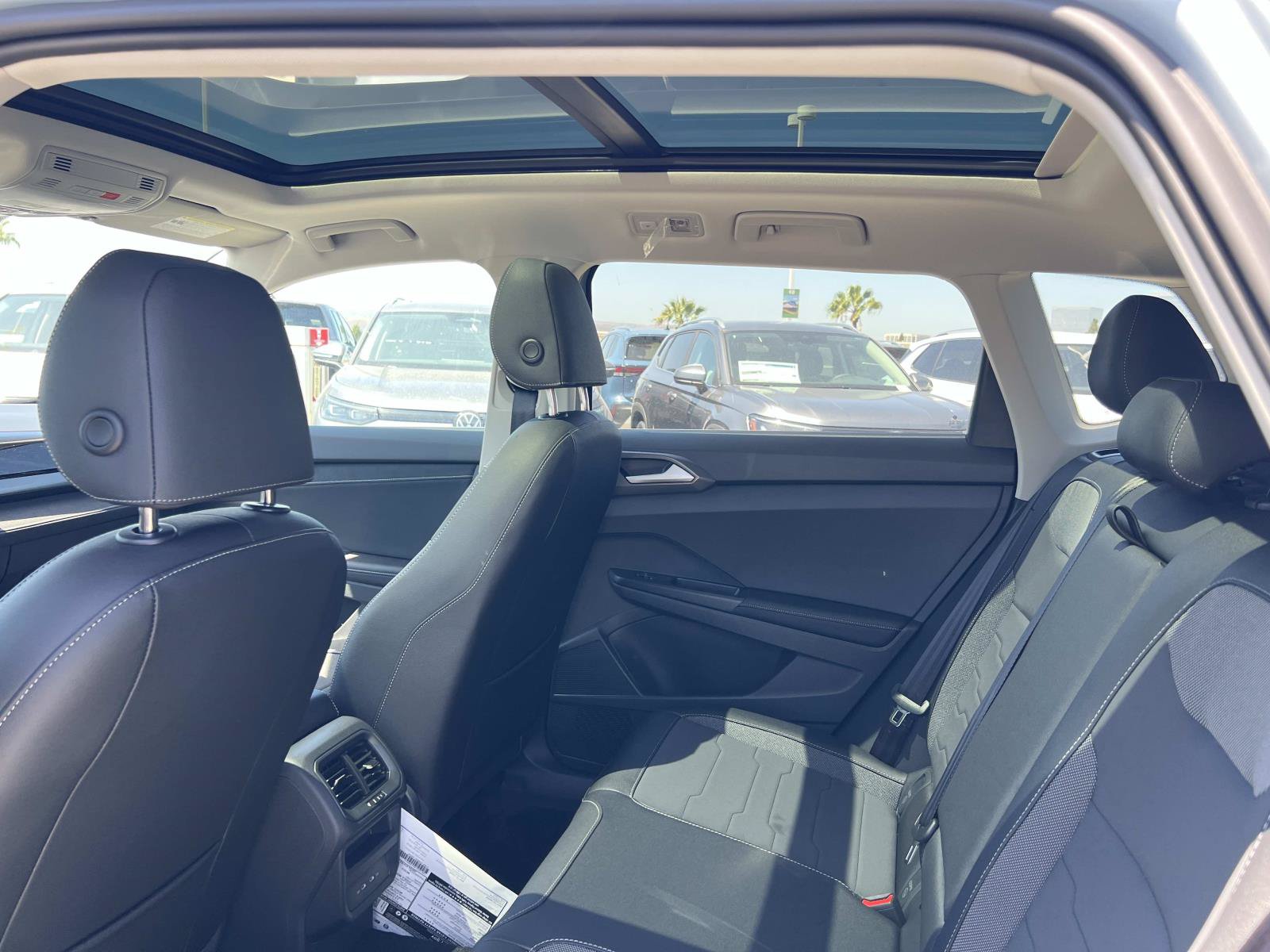 New 2026 Volkswagen Taos SE FWD image 23