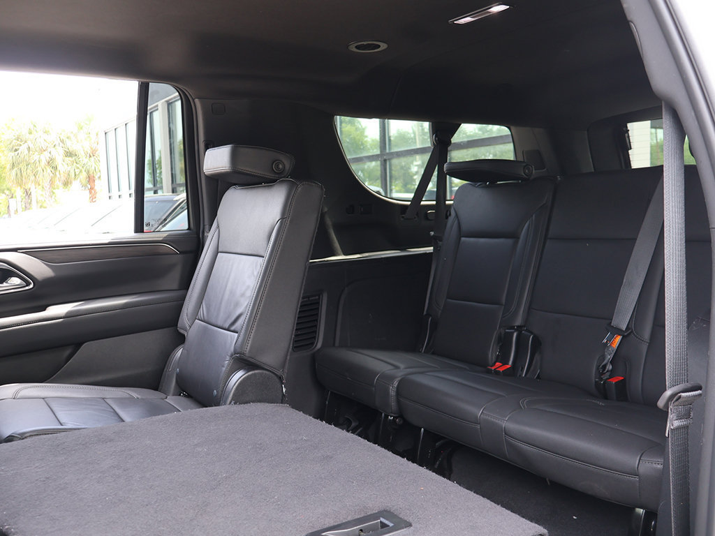 Used 2024 Chevrolet Suburban LT AWD/4WD image 37