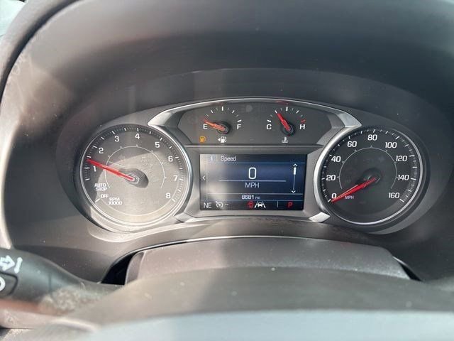 Used 2024 GMC Terrain SLE w/ Driver Convenience Package FWD image 15