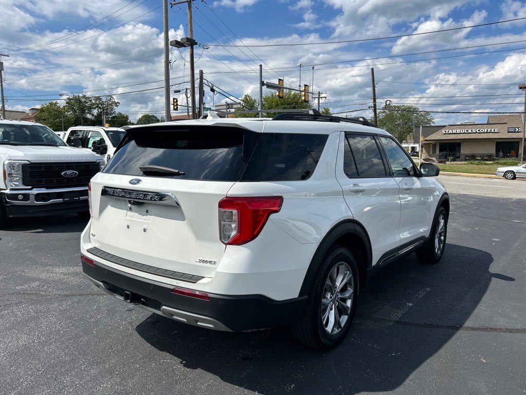 Used 2023 Ford Explorer XLT w/ Equipment Group 202A image 18