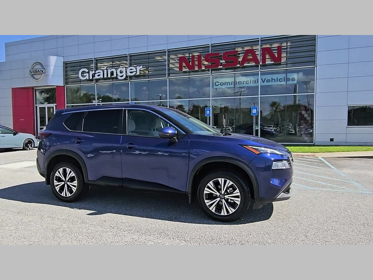 Used 2022 Nissan Rogue SV FWD image 38