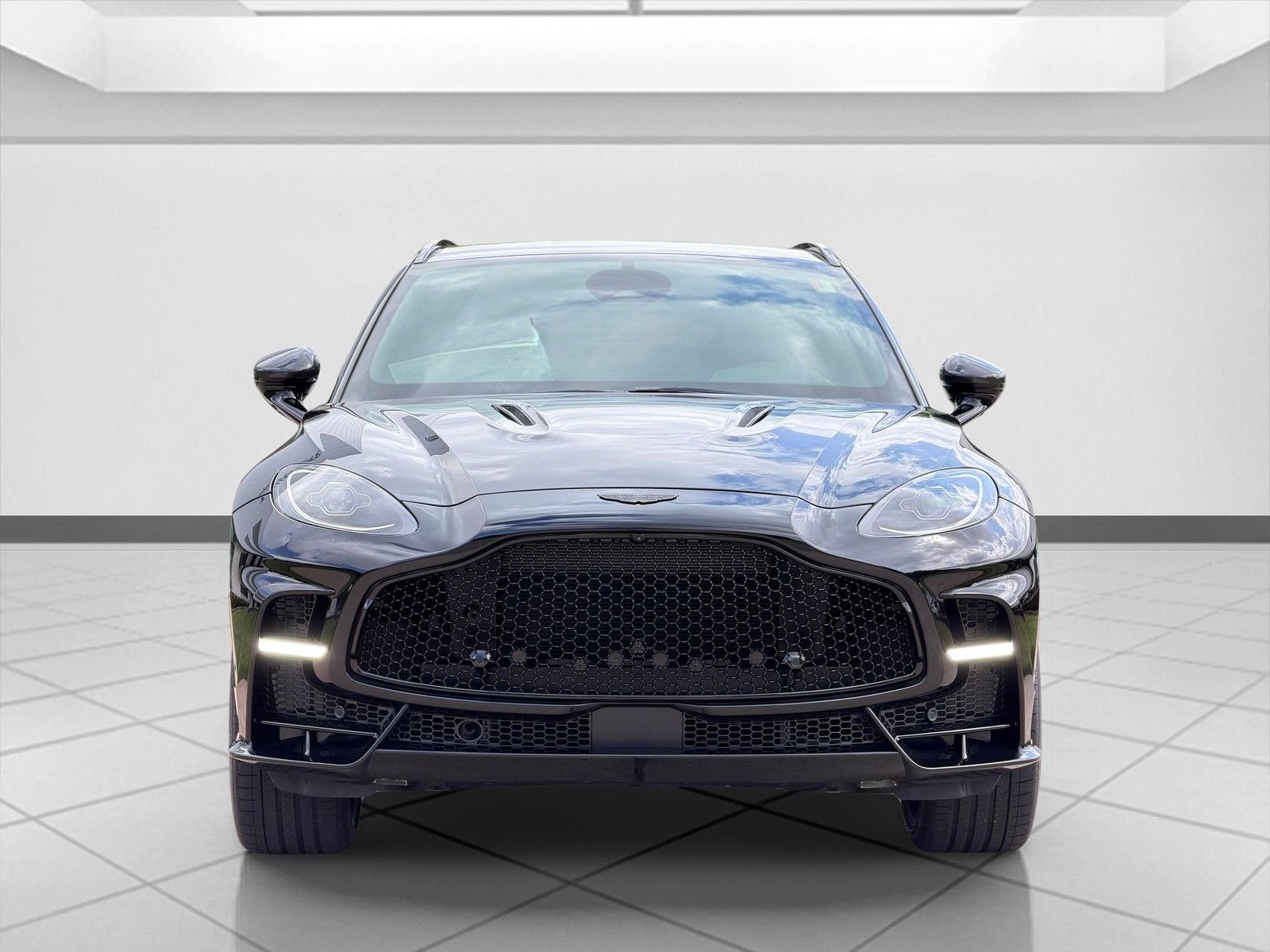 New 2026 Aston Martin DBX 707 AWD/4WD image 11