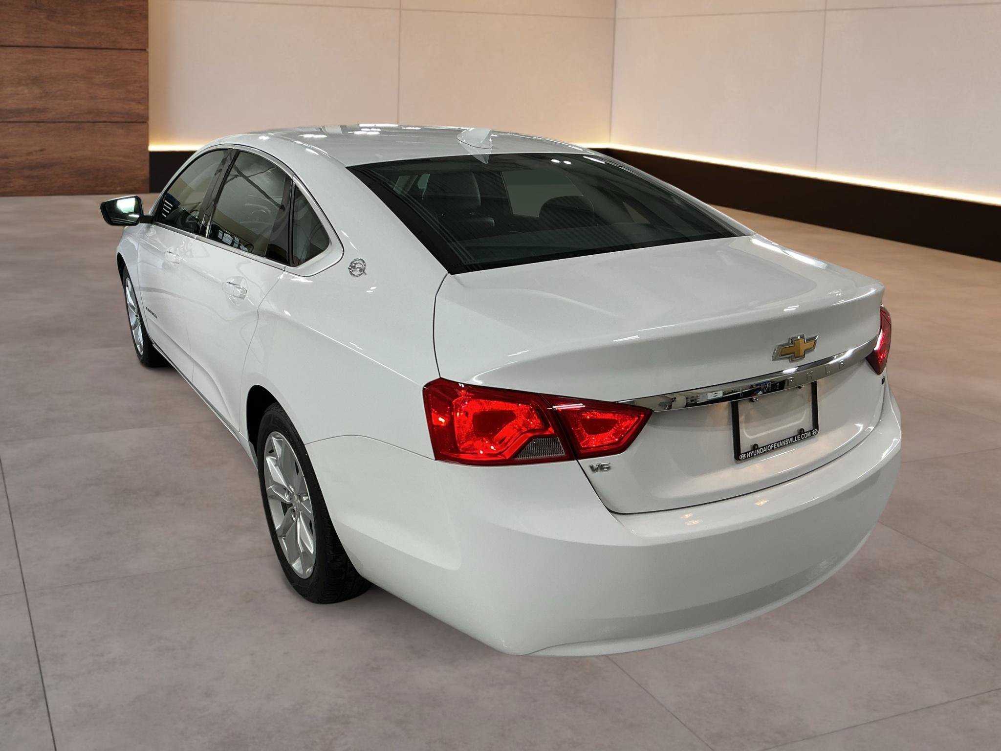 Used 2016 Chevrolet Impala LT FWD image 7