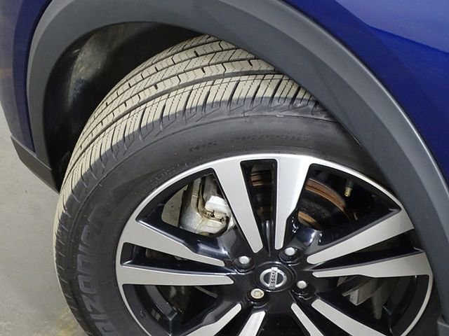 Used 2019 Nissan Kicks SR image 34