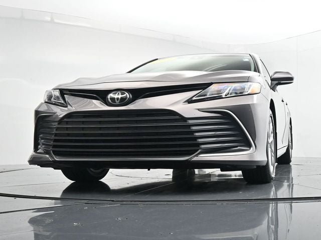 Used 2024 Toyota Camry LE w/ Cold Weather Package FWD image 28
