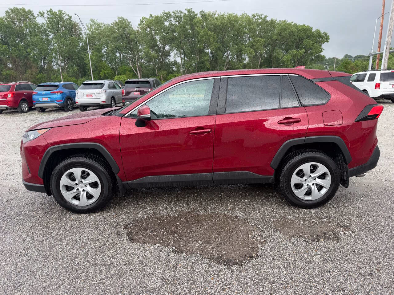Used 2022 Toyota RAV4 LE AWD/4WD image 6