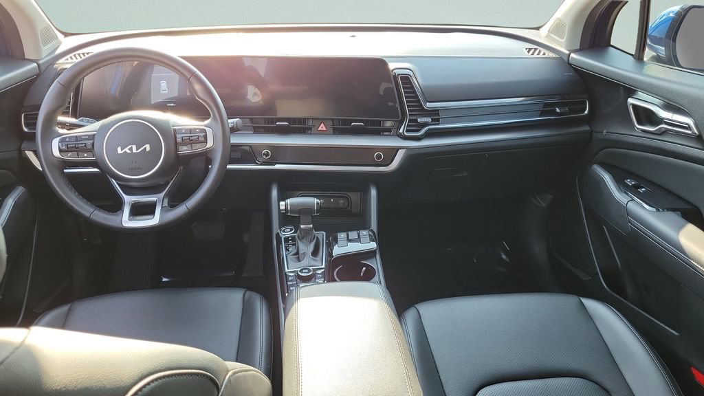 Used 2023 Kia Sportage EX image 14