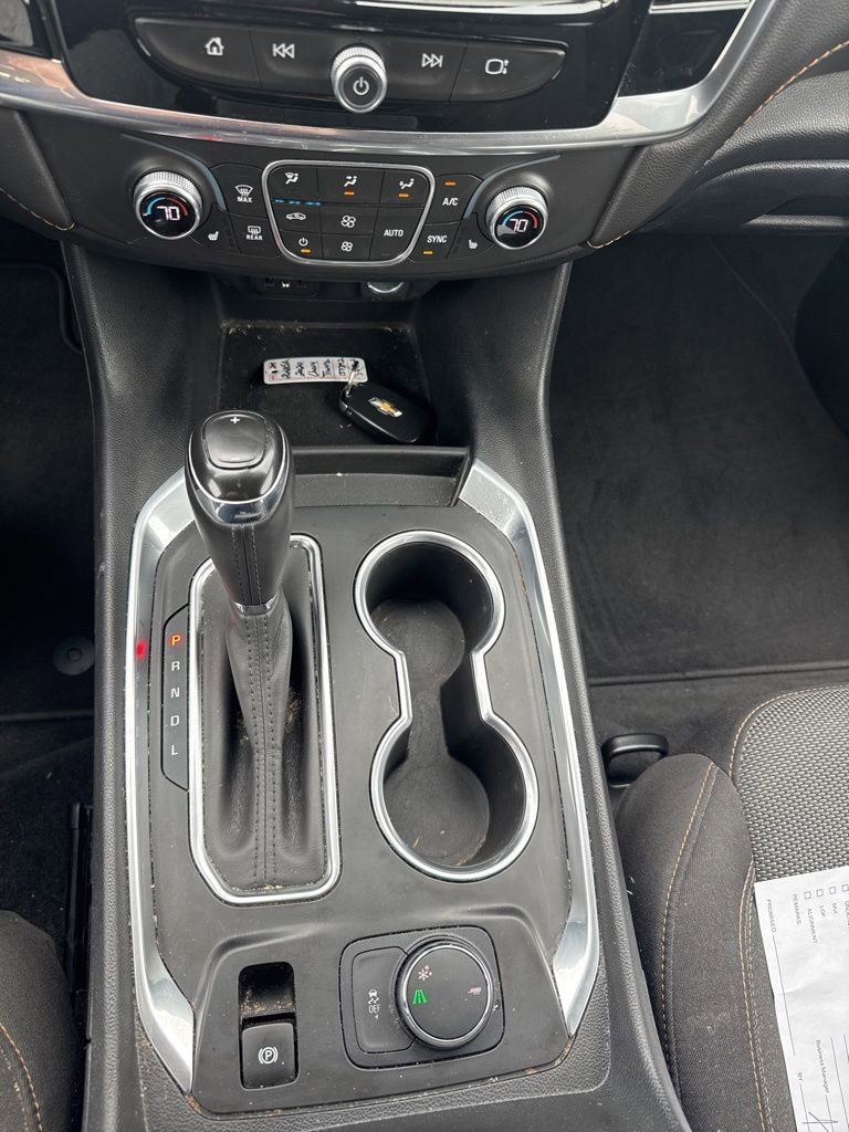 Used 2020 Chevrolet Traverse LT FWD image 11