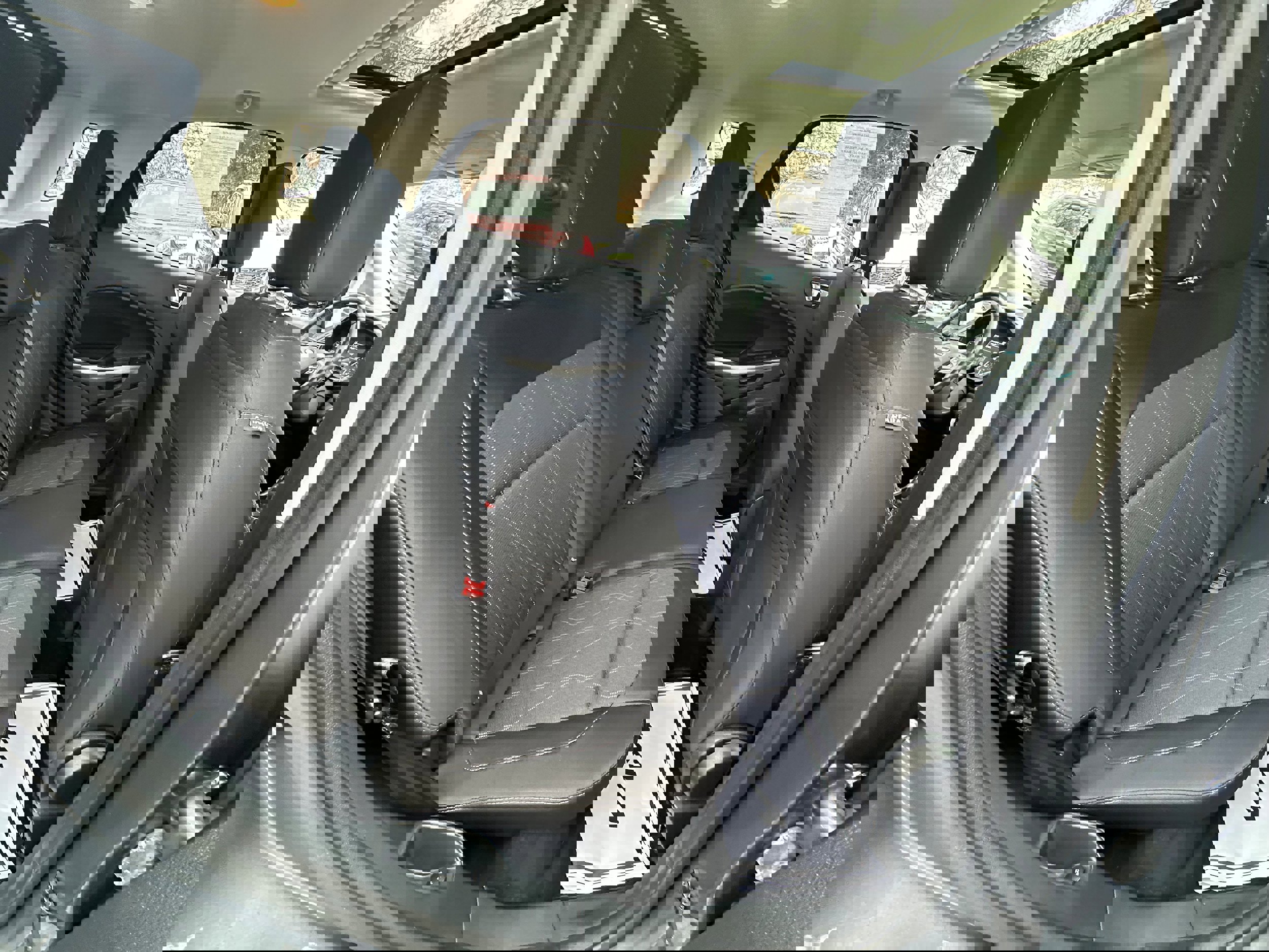 Used 2018 Ford EcoSport SE image 16