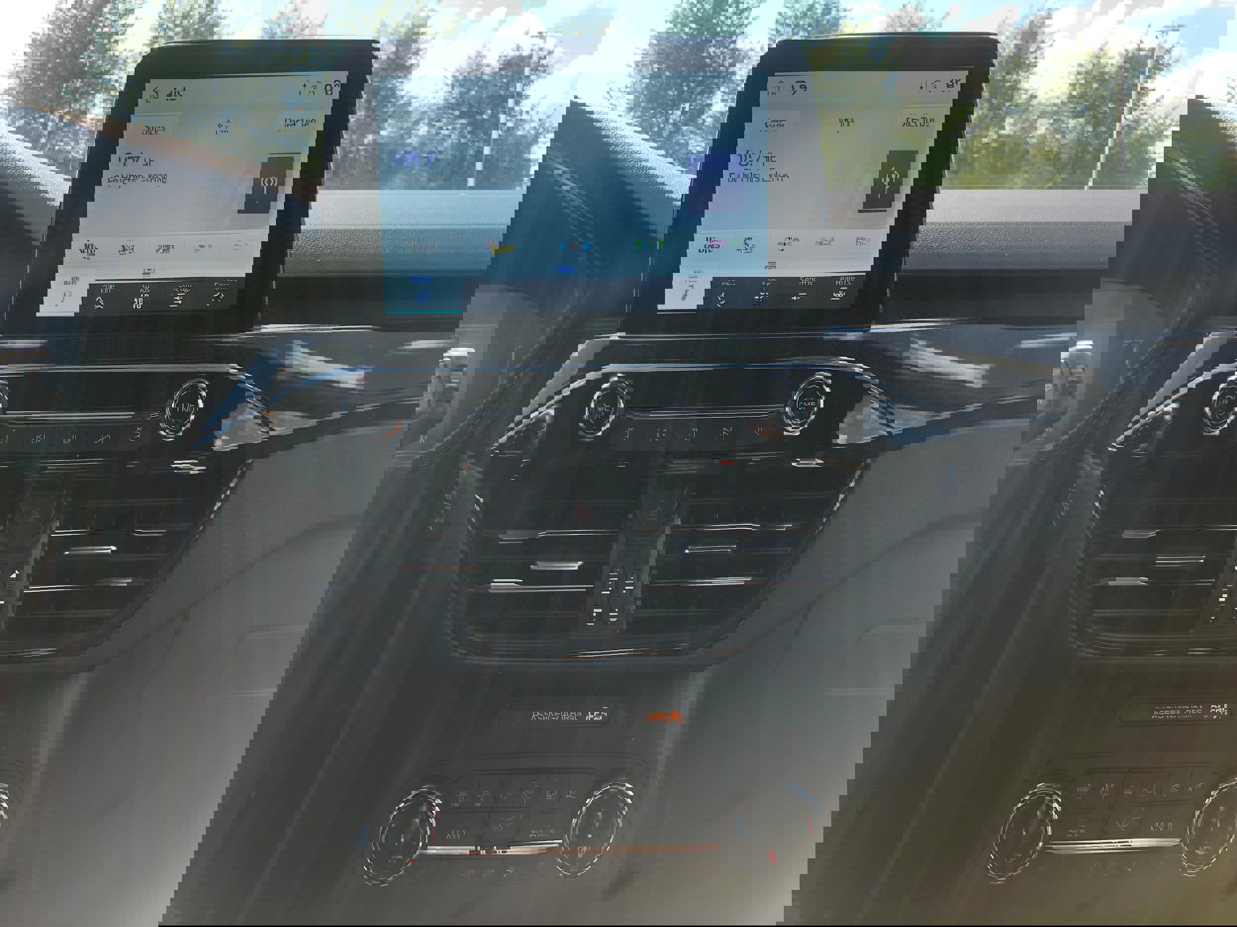 Used 2025 Ford Escape ST-Line w/ Cold Weather Package image 12