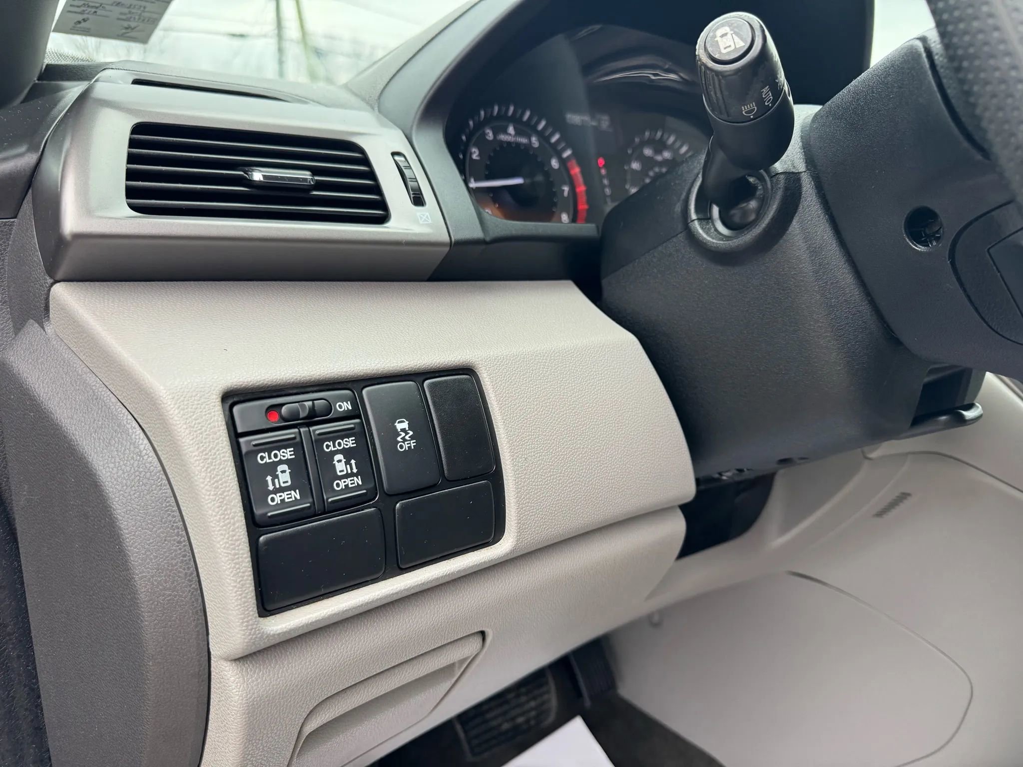 Used 2015 Honda Odyssey EX image 28