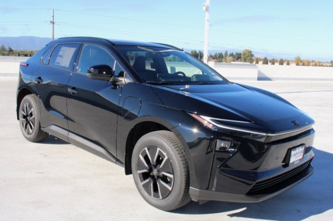 New 2026 Toyota bZ FWD image 2