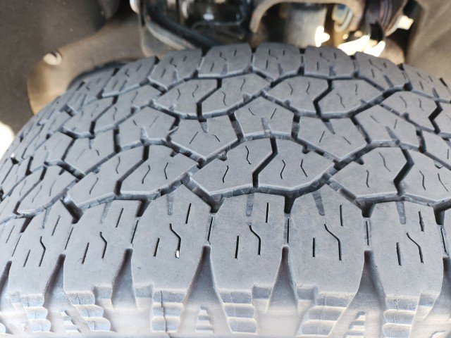 Used 2025 Chevrolet Silverado 2500 Custom w/ Custom Value Package image 9