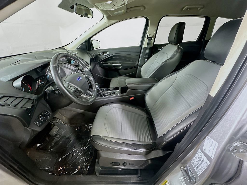 Used 2019 Ford Escape SE FWD image 15