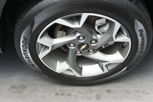 Used 2025 Chevrolet Trax LT FWD image 35
