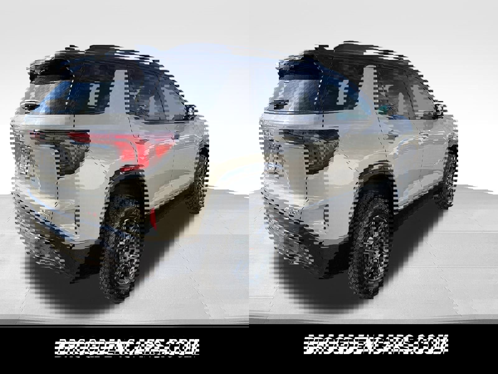 New 2026 GMC Terrain AT4 w/ Technology Package II image 3