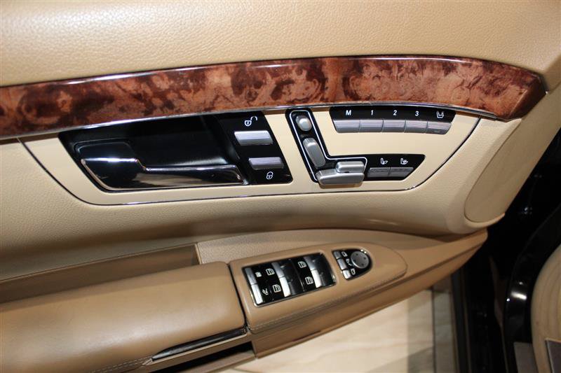 Used 2009 Mercedes-Benz S 550 4MATIC image 34